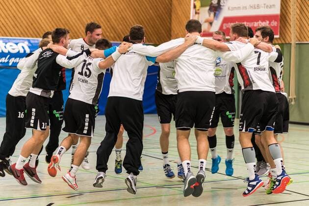 Victory cheers of Neckarsulm SG H2Ku Herrenberg vs Neckarsulmer Sport Union Handball BWOL men 08 09 2018 SG H2Ku Herrenberg vs Neckarsulmer Sport Union Handball BWOL men 08 09 2018 Herrenberg Copyright: xEIBNER WolfgangxFrankx EP_WFK