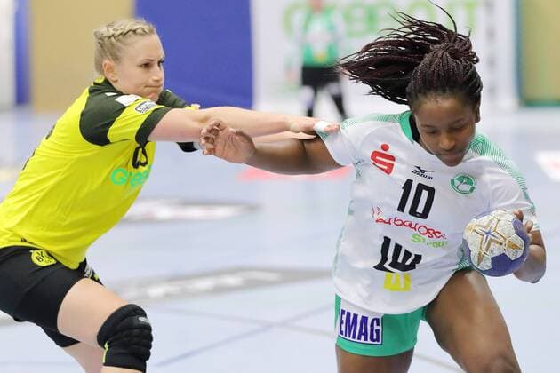 Prudence Kinlend GOE prevails through 180908 BVB vs FRISCH AUF GOEPPINGEN Season 2018 19 1 Bundesliga Game 1 Sporthalle Bleichstein Herdecke BVB Handball Women Bundesliga Game 2018 19 Dortmund Copyright: xEIBNER Wolfgang_Stummbilligx EP_EER
