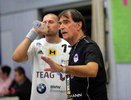 3 Handball Liga Ost Season 2018 2019 08 09 2018 MSG Falken Groß Bieberau Modau I vs ThSV Eisenach Groß Bieberau v 1 Eisenachs Coach Sead Hasanefendic gives instructions Action Single shot