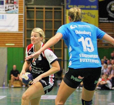 Carolin Schmele HSG Bensheim Auerbach and Jessica Oldenburg Buxtehuder SV GER Buxtehuder HSG Bensheim Auerbach 1 Liga Women Handball Buxtehude Copyright: xEIBNER Cebulokx EP_EER