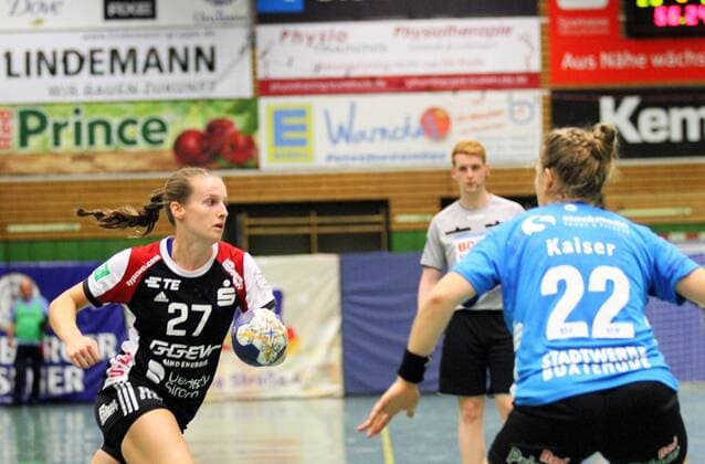 vl Julia MMaidhof HSG Bensheim Auerbach and Isabell kaier Buxtehuder SV GER Buxtehuder SV HSG Bensheim Auerbach 1 League Women Handball Buxtehude Copyright: xEIBNER Cebulokx EP_EER