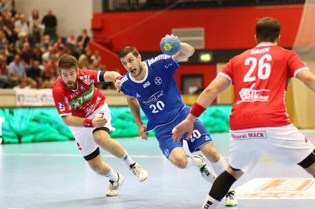 Nuno Rebelo Dormagen against Moritz Lambrecht Huettenberg TV Huettenberg vs TSV Bayer Dormagen Handball 2 Bundesliga 08 09 2018 TV Huettenberg vs TSV Bayer Dormagen Handball 2 Bundesliga 08 09 2018 Huettenberg Copyright: xEIBNER RenexWeissx EP_RWS