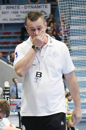Denis Bahtijarevic Coach VfL Gummersbach VfL Gummersbach TVB Stuttgart Handball Men DKB Handball Bundesliga 1 Gameday 09 09 2018 VfL Gummersbach TVB Stuttgart Handball 1 DKB Handball Bundesliga 09 09 2018 Gummersbach Copyright: xEIBNER JuergenxAugstx EP_JOGI