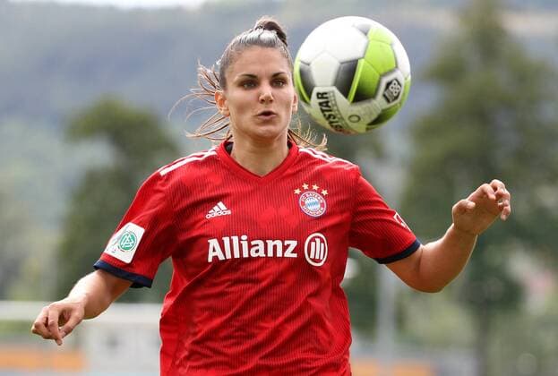 GER DFB Pokal Women FF USV Jena vs FC Bayern Munich 09 09 2018 Jena Ernst Abbe Sportfeld GER Allianz Women Bundesliga DFB Pokal Women Season 2018 2019 2 Round FF UPS Jena vs FC Bayern Munich in the picture Jovana Damnjanovic Bayern
