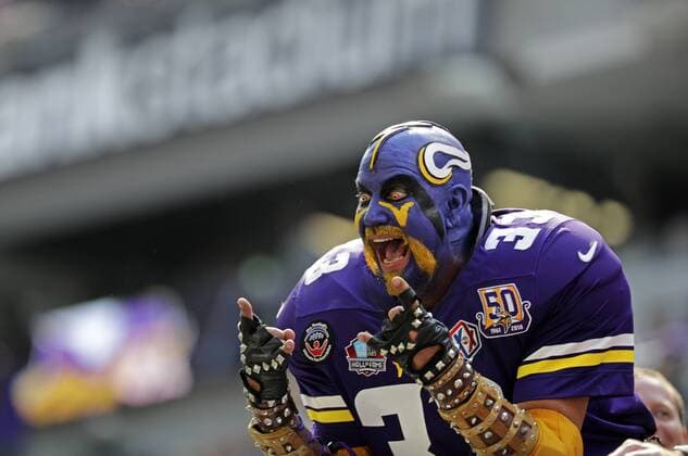 Sport Themen der Woche KW36 Sport Bilder des Tages September 9, 2018 - Minneapolis, MN, USA - Minnesota Vikings fans were hyped up for the home opener against the San Francisco 49ers on Sunday, Sept. 9, 2018 at U.S. Bank Stadium in Minneapolis, Minn. The Vikings beat the 49ers, 24-16 Vikings season, Kirk Cousins era off to solid start after 24-16 win over 49ers - ZUMAm67_ 20180909_zaf_m67_115 Copyright: xBrianxPetersonx