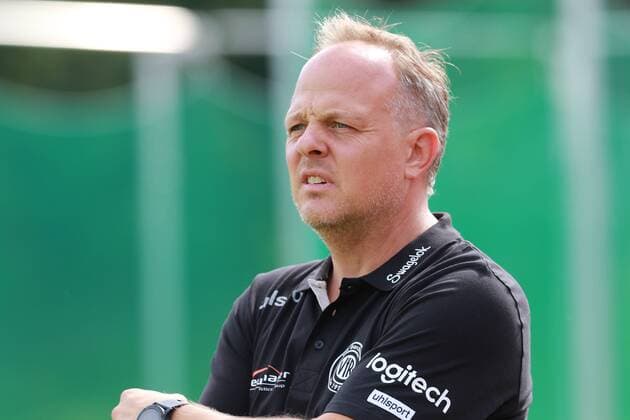 Coach Daniel Weber VfR Garching Soccer Stadium am See Regionalliga Bayern 09 09 2018 VfR Garching Pipinsried