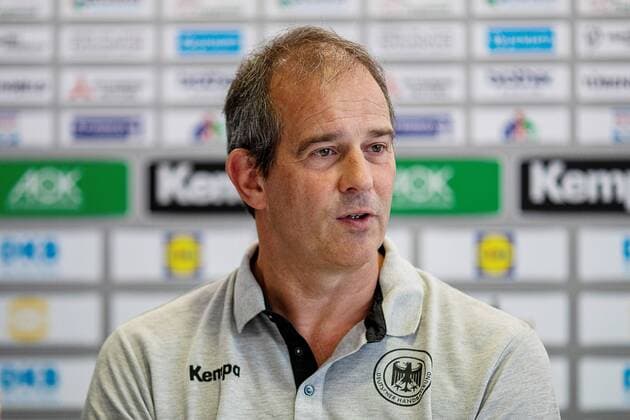 Henk Groener National coach Women during the press conference on handball Laender match of women between Germany and Russia in the Radisson Blue Hotel on 10 September 2018 in Bauhaus city Dessau Saxony Anhalt Saxony Anhalt Germany Germany Eibner Hartmut Boesener HB LS F PK Germany Russia Copyright: xEIBNER HartmutxBoesenerx EP_HBR