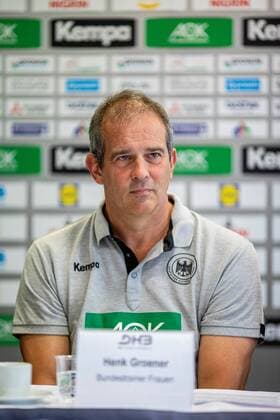 Henk Groener National coach Women during the press conference on handball Laender match of women between Germany and Russia in the Radisson Blue Hotel on 10 September 2018 in Bauhaus city Dessau Saxony Anhalt Saxony Anhalt Germany Germany Eibner Hartmut Boesener HB LS F PK Germany Russia Copyright: xEIBNER HartmutxBoesenerx EP_HBR