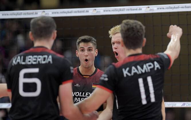 9 9 2018 Volleyball International Match Germany Brazil Mitte Moritz Reichert and team-mates cheer for more than one point