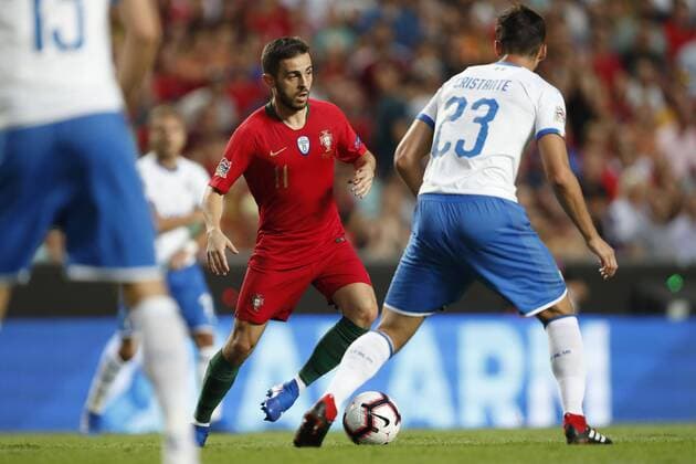 Fußball, Nations League, Portugal - Schweden (L-R) Bernardo Silva of Portugal, Bryan Cristante of Italy during the UEFA Nations League A group 3 qualifying match between Portugal and Italy at Estadio La Luz on September 10, 2018 in Lisbon, Portugal UEFA Nations League A group 3 2018 2019 xVIxVIxImagesx xMauricexvanxSteenxIVx 12079108