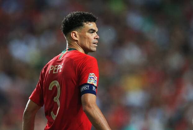 Fußball, Nations League, Portugal - Italien, Pepe 100. Länderspiel Portugal s Pepe during the UEFA Nations League - League A - Group 3 match at Estadio da Luz, Lisbon. Picture date 10th September 2018. Picture credit should read: Matt McNulty Sportimage EDITORIAL USE ONLY. No use with unauthorised audio, video, data, fixture lists, club league logos or live services. Online in-match use limited to 120 images, no video emulation. No use in betting, games or single club league player publications.