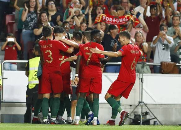 September 10, 2018 - Lisbon, Portugal - Portugal v Italy - UEFA Nations League.Andre Silva of Portugal celebrates with the teammates after the goal of 1-0 scored at Estadio da Luz in Lisbon, Portugal on September 10, 2018. Portugal v Italy - UEFA Nations League A  - ZUMAn230 20180910_zaa_n230_316 Copyright: xMatteoxCiambellix