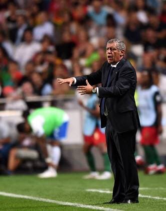 (180911) -- LISBON, Sept.11, 2018 -- Fernando Santos, head coach of Portugal gestures during the UEFA Nations League soccer match between Portugal and Italy at Luz Stadium in Lisbon, Portugal, on Sept. 10, 2018. Portugal won 1-0. )(wll) (SP)PORTUGAL-LISBON-SOCCER-UEFA-NATIONS LEAGUE-PORTUGAL VS ITALY ZhangxLiyun 