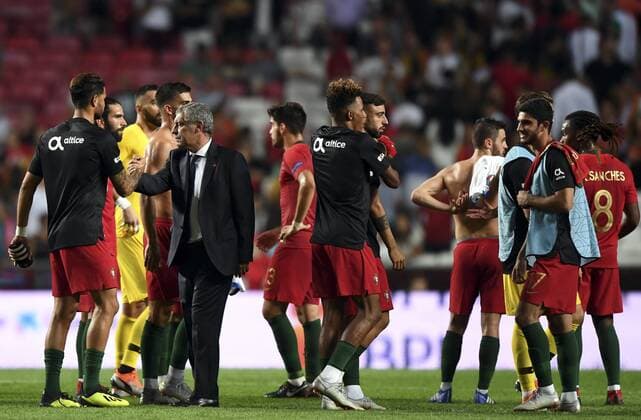 (180911) -- LISBON, Sept.11, 2018 -- Fernando Santos (2nd L), head coach of Portugal celebrates with his players after the UEFA Nations League soccer match between Portugal and Italy at Luz Stadium in Lisbon, Portugal, on Sept. 10, 2018. Portugal won 1-0. )(wll) (SP)PORTUGAL-LISBON-SOCCER-UEFA-NATIONS LEAGUE-PORTUGAL VS ITALY ZhangxLiyun 