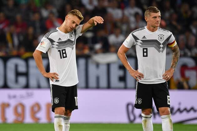 Joshua KIMMICH GER Toni KROOS GER Action Football Germany GER Peru PER 2 1 at 09 09 2018 in Sinsheim Wirsol Rhein Neckar Arena DFB REGULATIONS PROHIBIT ANY USE OF PHOTOGRm Jogi LOEW LÖW GER APHS AS IMAGE SEQUENCES AND OR QUASI VIDEO