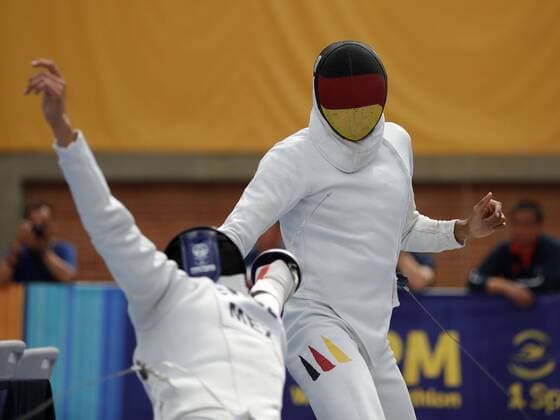 Mexican Luis Cruz (L) competes with German Patrick Dogue (R) in the men s individual fencing event during the Modern Penthatlon World Championships, in Mexico City, Mexico, 11 September 2018. Modern Penthatlon World Championships in Mexico !ACHTUNG: NUR REDAKTIONELLE NUTZUNG!  Copyright: xJosexMendezx MEX10 20180911-636722961747747695
