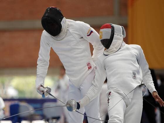 Egyptian Eslam Hamad (R) competes with Russian Alexander Savkin (L) in the men s individual fencing event during the Modern Penthatlon World Championships, in Mexico City, Mexico, 11 September 2018. Modern Penthatlon World Championships in Mexico !ACHTUNG: NUR REDAKTIONELLE NUTZUNG!  Copyright: xJosexMendezx MEX12 20180911-636722962363845402