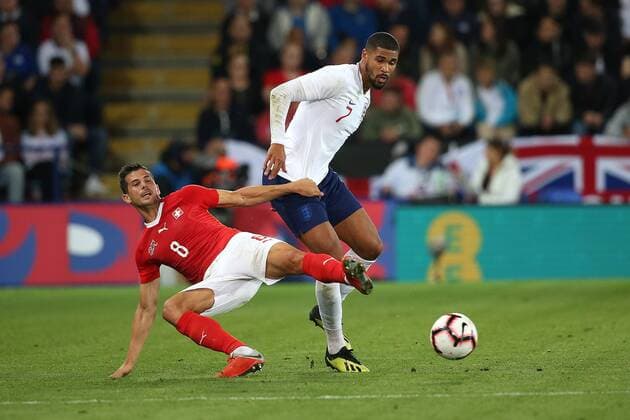 Fu?ball, Testspiel, England - Schweiz England v Switzerland International Friendly L?nderspiel Remo Freuler of Switzerland and Ruben Loftus-Cheek of England in action during the International Friendly match at the King Power Stadium, Leicester Content Not Available For UK Newspapers Copyright: xPaulxChestertonx FIL-12259-0033