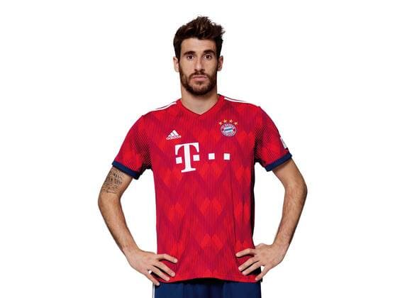 FOOTBALL 1 BUNDESLIGA SEASON 2018 2019 11 09 2018 Photo opportunity FC Bayern Muenchen Javi Martinez Muenchen