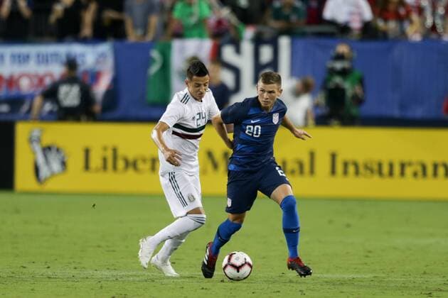 September 11, 2018 - Nashville, Tennessee, United States - Nashville, TN - Tuesday September 11, 2018: The men s national teams of the United States (USA) and Mexico (MEX) played an International Friendly Länderspiel at Nissan Stadium. Roberto Alvarado, Wil Trapp - ZUMAt139 20180911_zaa_t139_222 Copyright: xJohnxDortonx