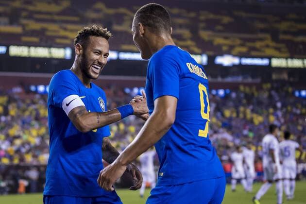 September 11, 2018: Brazil forward Richarlison (9) celebrates with forward Neymar (10) after scoring during the first half of an International Friendly Länderspiel match between Brazil and El Salvador at FedExField in Landover, Maryland. CSM Soccer 2018: Brazil vs El Salvador SEP 11 - ZUMAc04_ 20180911_zaf_c04_376 Copyright: xScottxTaetschx