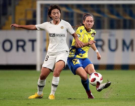 SOCCER - UEFA WCL, St.Poelten vs PSG ST.POELTEN,AUSTRIA,12.SEP.18 - WOMEN SOCCER - UEFA Champions League, ladies, round of 32, SKN Sankt Poelten vs Paris Saint-Germain. Image shows Grace Geyoro (PSG) and Jasmin Eder (St.Poelten). GEPAxpictures xWalterxLuger