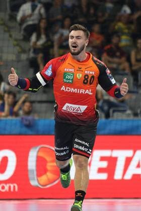 Rhein Neckar Loewen Barca Lassa Torjubel by Rhein Neckar Loewe Jannik Kohlbacher No 80 in the Champions League game Rhein Neckar Loewen Barca Lassa Mannheim 12 09 18 Handball Champions League Mannheim Baden Wuerttemberg Germany SAP Arena