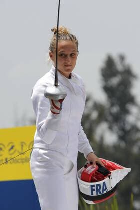 French Marie Oteiza participates in the women s fencing final during the Modern pentathlon moderner Fünfkampf World Championships, in Mexico City, Mexico, 12 September 2018. Modern Pentathlon World Championships in Mexico City !ACHTUNG: NUR REDAKTIONELLE NUTZUNG!  Copyright: xMarioxGuzmanx MEX12 20180912-636723897577583101