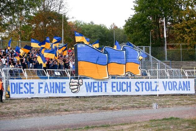 Leipzig 12 09 2018 Bruno Plache Sadion Soccer Men Regionalliga Nordost 7 Matchday 1 FC Lokomotiv Leipzig FC Rot Weiss Erfurt Pictured Leipzig fans show Choreo