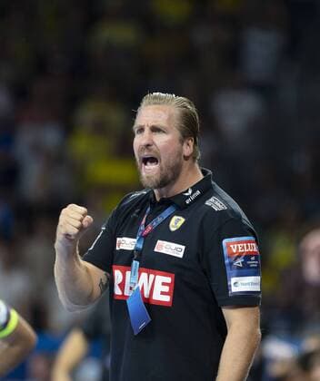 Germany Baden Württemberg Mannheim 12 09 2018 Handball Velux EHF Champions League Men Season 2018 2019 Rhein Neckar Löwen orange ESP Barcelona Lassa neongelb v Oliver Roggisch Rhein Neckar Löwen Sport Rhein Neckar Löwen ESP Barca Lassa