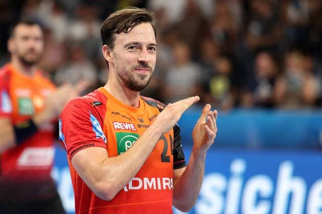 Patrick Groetzki RNL 24 Single image Rejoicing after the final whistle Victory Winner Jubilant cheer Joy optimistic Action Action Handball Champions League Rhein Neckar Löwen Barca Lassa xozx
