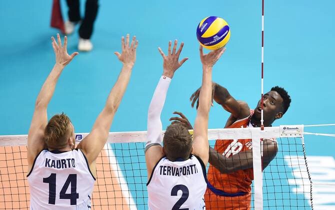 Volleyball, WM, Finnland - Kuba 2018.09.14 Warna Siatkowka FIVB Mistrzostwa swiata w siatkowce mezczyzn Finlandia - Kuba N z Lopez Castro Foto Lukasz Sobala Press Focus 2018.09.14 Varna Volleyball FIVB Men s World Championship WM Weltmeisterschaft Finland - Cuba Lopez Castro Credit: Lukasz Sobala Press Focus NEWSPIX.PL --- Newspix.pl  20180914PF_LS056