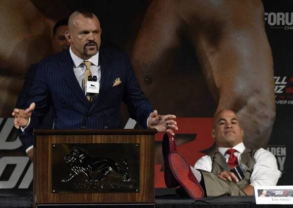 Sport Themen der Woche KW37 Sport Bilder des Tages 9-14-18. Las Vegas NV. Former UFC fighter champion Chuck Liddell talks during a press about his 3rd fight with UFC fighter Tito Ortiz in Las Vegas Friday. The two will fight for a 3rd time in Los Angeles at the Forum in Inglewood on Nov 24th, and will be presented live on Pay-Per-View beginning at 6:00 p.m. PT 9:00 p.m. ET.. LA DailyNews News - September 14, 2018 - ZUMAbl1_ 20180914_zaf_bl1_018 Copyright: xGenexBlevinsx