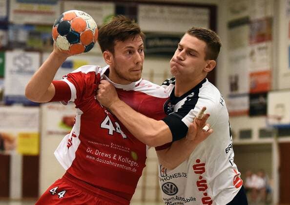 14 09 2018 xpsx Handball 3 Liga HSG Hanau HSG Rodgau Nieder Roden v Timo Kaiser Rodgau Marius Brüggemann Hanau Hanau Hessen Germany DEU