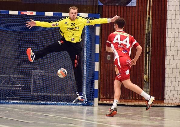 14 09 2018 xpsx Handball 3 Liga HSG Hanau HSG Rodgau Nieder Roden v 1 Sebastian Schermuly Hanau Timo Kaiser Rodgau Hanau Hessen Germany DEU