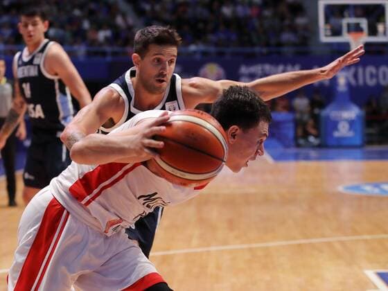 Argentinian Facundo Campazzo (back) in action against Mexican Francisco Cruz during a qualifying game for the Chinese Basketball World Cup 2019, in Mexico City, Mexico, 14 September 2018. MEXICO - ARGENTINA !ACHTUNG: NUR REDAKTIONELLE NUTZUNG!  Copyright: xJoséxMéndezx MEX02 20180915-636725868561260569