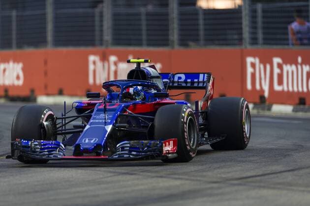 15th September 2018, Marina Bay Street Circuit, Singapore; Formula One Grand Prix of Singapore, Qualification; Red Bull Toro Rosso Honda driver Pierre Gasly  ActionPlus12062398 StephenxBlackberry
