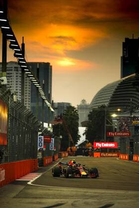 Motorsports: FIA Formula One World Championship WM Weltmeisterschaft 2018, Grand Prix of Singapore, 33 Max Verstappen (NLD, Aston Martin Red Bull Racing), Singapore Singapore