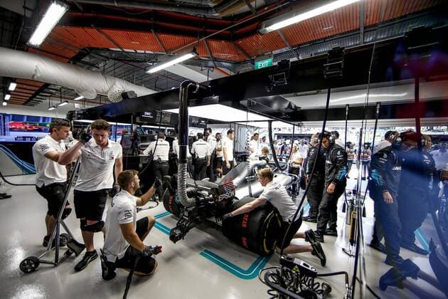Motorsports: FIA Formula One World Championship WM Weltmeisterschaft 2018, Grand Prix of Singapore, 44 Lewis Hamilton (GBR, Mercedes AMG Petronas Motorsport), Singapore Singapore