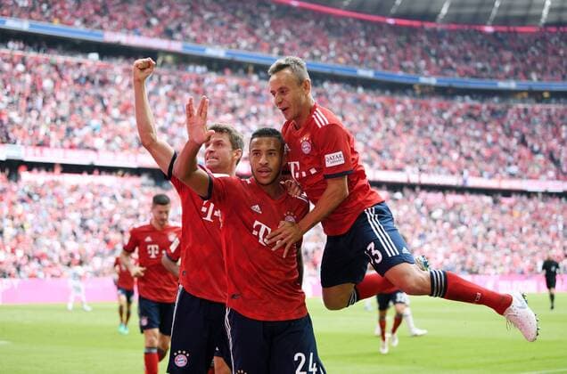 Soccer 1 Bundesliga Season 2018 2019 Matchday 3 FC Bayern Muenchen Bayer 04 Leverkusen 15 08 2018 JUBEL FC Bayern Muenchen Thomas Mueller Torschuetze zum 1 1 Corentin Tolisso and Rafinha v li DFL regulations prohibit any use of images as image sequences and or quasi video