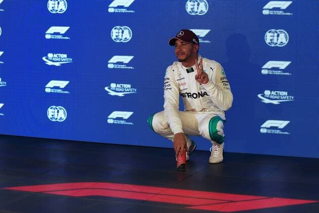 15th September 2018, Marina Bay Street Circuit, Singapore; Formula One Grand Prix of Singapore, Qualification; Mercedes AMG Petronas Motorsport, Lewis Hamilton takes pole for tomorrows race  ActionPlus12062529 Octane