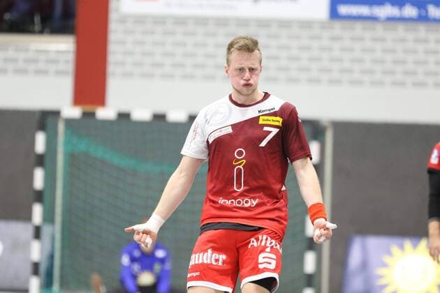 Cheers to Luca Witzke TUSEM Essen 7 TuS N Luebbecke vs TUSEM Essen Handball 2 Bundesliga 15 09 2018 TuS N Luebbecke vs TUSEM Essen Handball 2 Bundesliga 15 09 2018 Luebbecke Copyright: xEIBNER JanxStrohdiekx EP_JSK