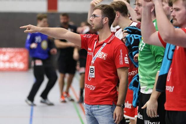 Jaron Siewert Coach TUSEM Essen TuS N Luebbecke vs. TUSEM Essen Handball 2 Bundesliga 15 09 2018 TuS N Luebbecke vs. TUSEM Essen Handball 2 Bundesliga 15 09 2018 Luebbecke Copyright: xEIBNER JanxStrohdiekx EP_JSK