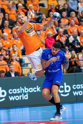 180915 Kristianstad Anton Halen and Meshkov Petar Djordjic during the Champions League match between Kristianstad and Meshkov Brest on September 15, 2018 in Kristianstad  Copyright: AvdoxBilkanovic BB180915AB055