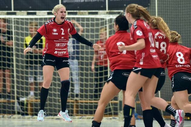 Jubilation after victory Annika Ingenpass HSG Bad Wildungen Vipers L Handball 1 Bundesliga Women HSG Bad Wildungen Vipers vs Neckarsulmer Sport Union 15 09 2018 Handball 1 Bundesliga Women HSG Bad Wildungen Vipers vs Neckarsulmer Sport Union 15 09 2018 Bad Wildungen Copyright: xEIBNER RolandxSippelx EP_RSL