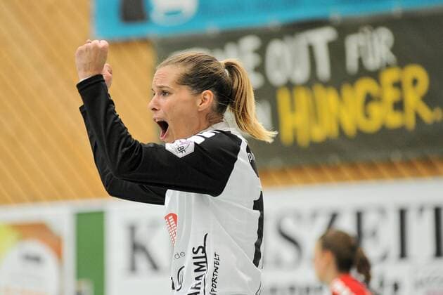 Monika Lide SG H2Ku Herrenberg Kuties 12 in goal SG H2Ku Herrenberg Handball league match 16 08 2018 Photo TBaur Eibner SG H2Ku Herrenberg Kuties VS BSV Sachsen Zwickau Herrenberg Copyright: xToBaurx EibnerxPressefotox EP_TB