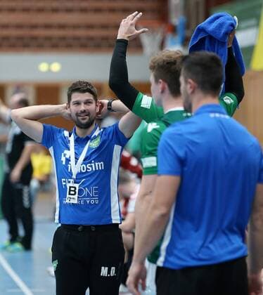 v left coach Dr Matthias Obinger DJK Rimpar Wolves disappointed looking disappointment disappointed DKB 2 Handball Bundesliga DJK Rimpar Wolves VfL Lübeck Schwartau xfsx