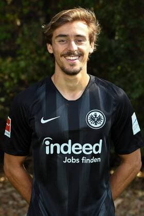 17 09 2018 xjhx Football 1 Bundesliga Eintracht Frankfurt Photo Call 2018 19 1 BL Portrait Date 2018 2019 emspor v l Francisco Chico Geraldes Eintracht Frankfurt DFL DFB REGULATIONS PROHIBIT ANY USE OF PHOTOGRAPHS as IMAGE SEQUENCES and or QUASI VIDEO Frankfurt am Main