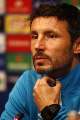 Rueda de prensa de Van Bommel antes del partido de Champions League contra el Barcelona. Van Bommel attends press conference PK Pressekonferenz before the Champions League match against Barcelona. 