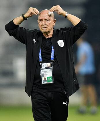(180918) -- DOHA, Sept. 18, 2018 -- Al Sadd s head coach Jesualdo Ferreira reacts during the AFC Asian Champions League quarterfinal second leg football match between Qatar s Al Sadd and Iran s Esteghlal FC in Doha, capital of Qatar, Sept. 17, 2018. Al Sadd was qualified for the semifinal after a 2-2 draw in the second leg of the quarterfinal with Esteghlal FC gave them a 5-3 aggregate win. ) (SP)QATAR-DOHA-FOOTBALL-AFC-ASIAN CHAMPIONS LEAGUE Nikku 